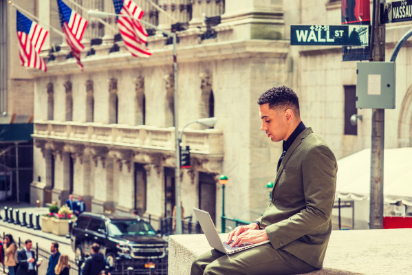 YC grad The Lobby raises $1.2M to help job seekers break into Wall Street