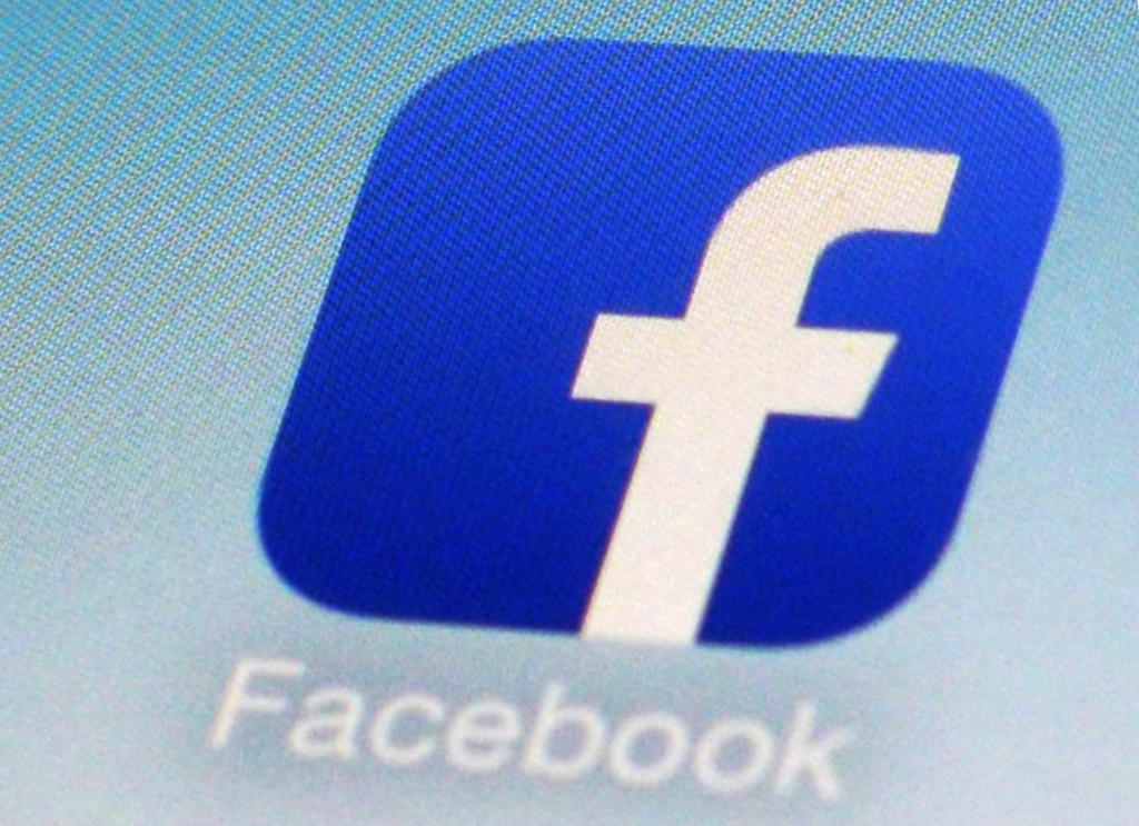 Facebook suspends numerous Iranian accounts