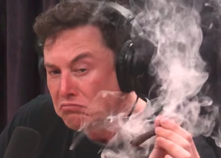 Elon Musk’s U.S. security clearance under review after ‘pot-smoking’ video went viral