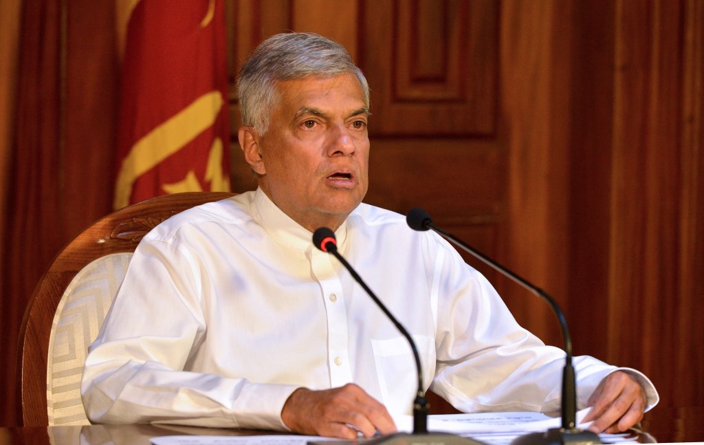 Sri Lankan government blocks social media and imposes curfew following deadly blasts