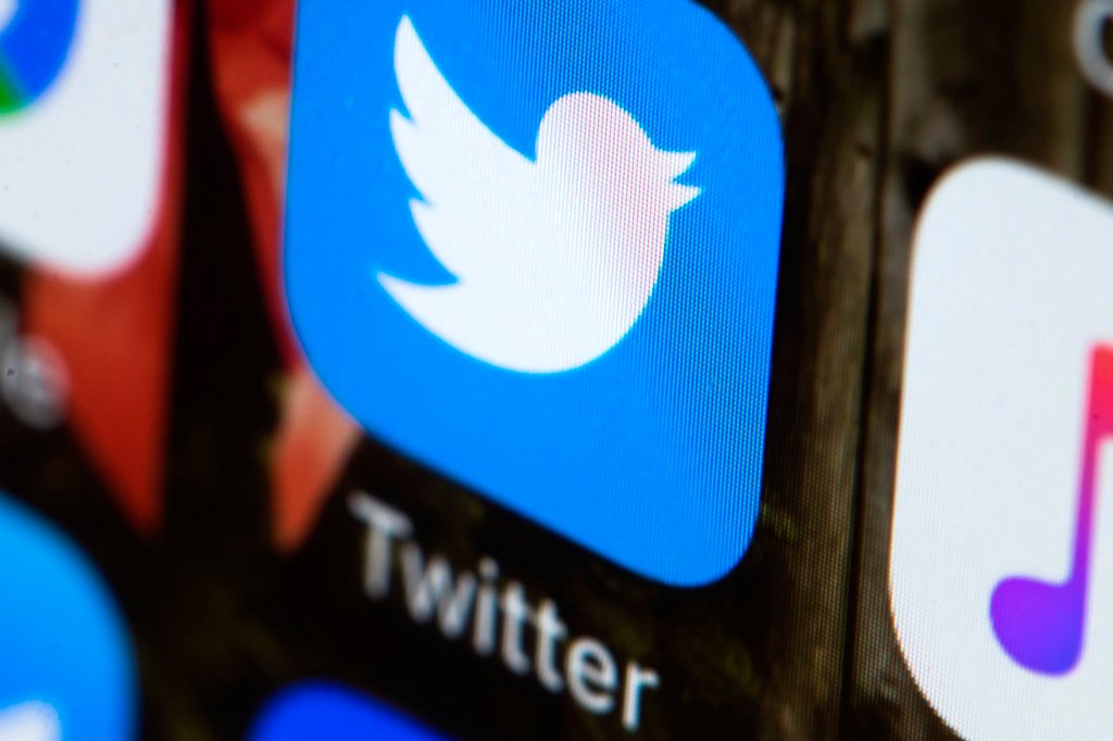 Trump challenges court order barring Twitter blocks