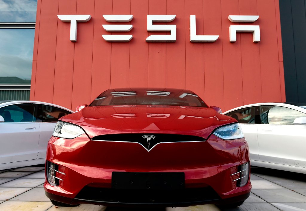 Tesla hits big with record 112,000 car deliveries