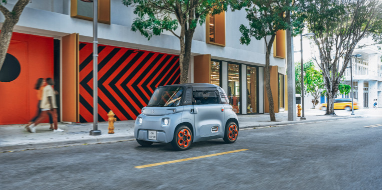 Citroën introduces a two-seat EV that costs €19.99 a month
