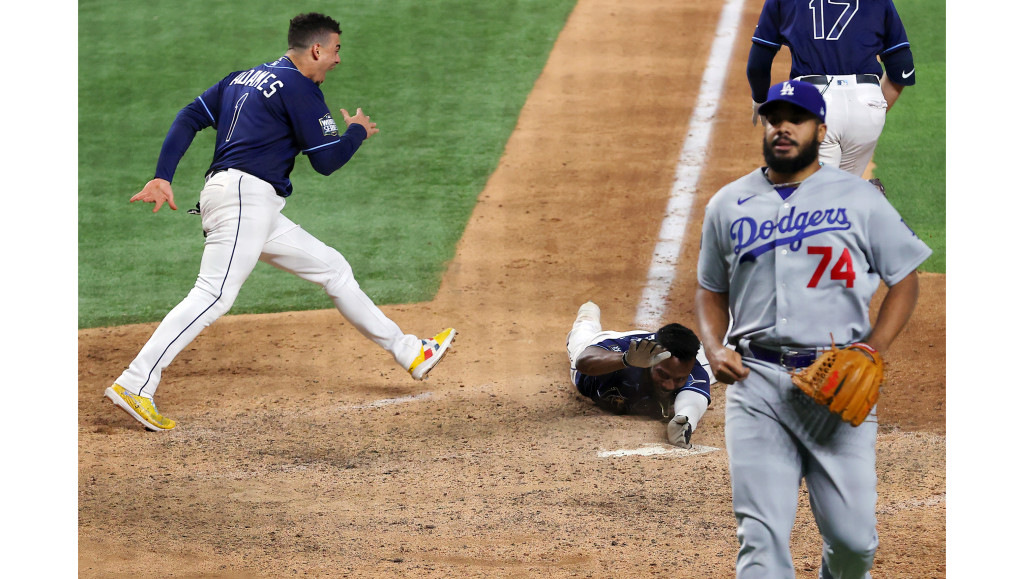 Whicker: Dodgers derailed by a gust of craziness in an ‘un-perfect storm’