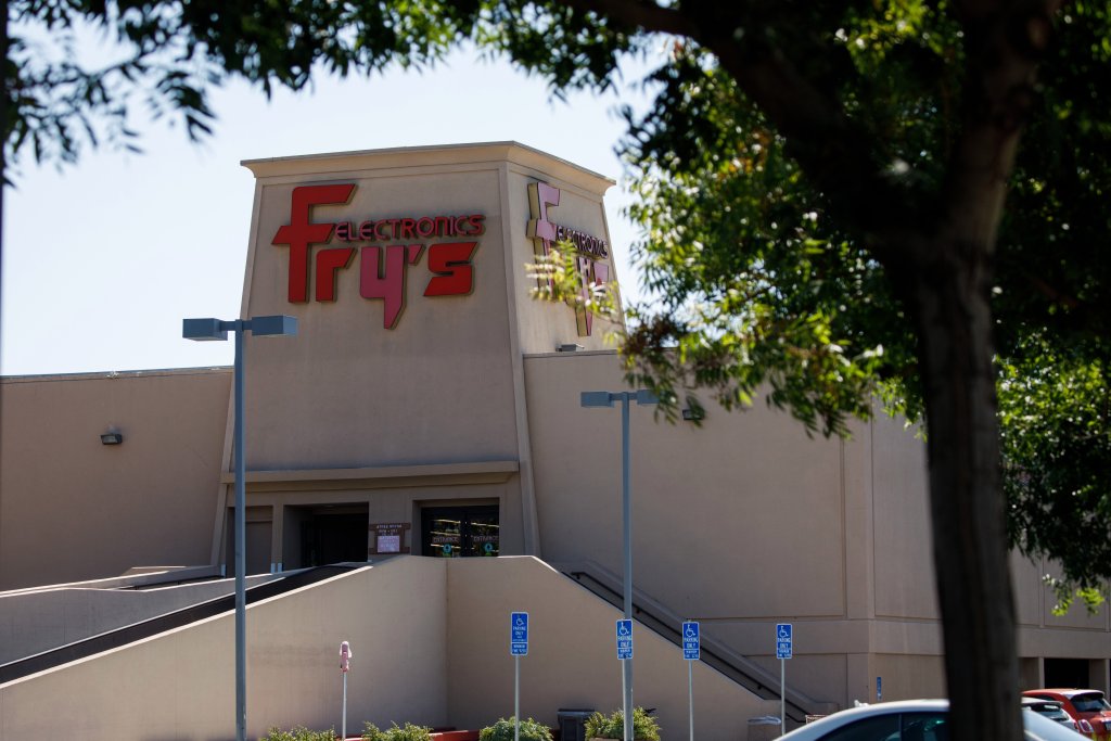 Fry’s Electronics closes Campbell location as company struggles in digital age