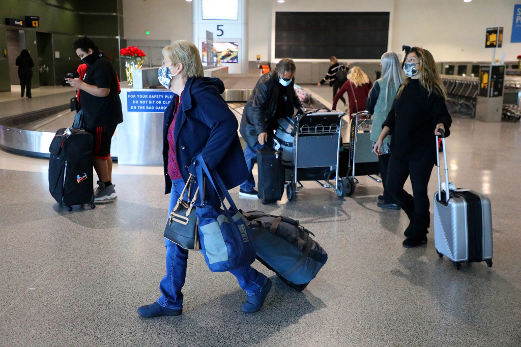 Holiday travel continues, despite pleas for the Bay Area to stay home