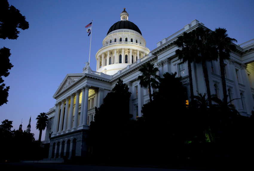 California legislators should start paying Capitol interns: report