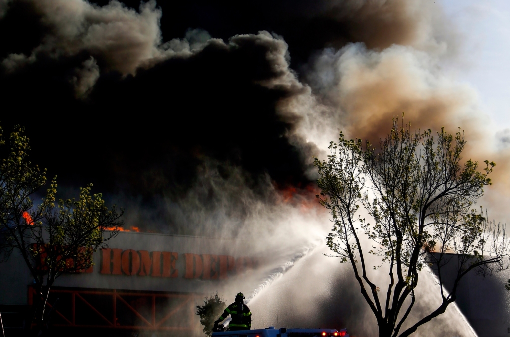 How the San Jose Home Depot fire compares to the 2002 Santana Row blaze