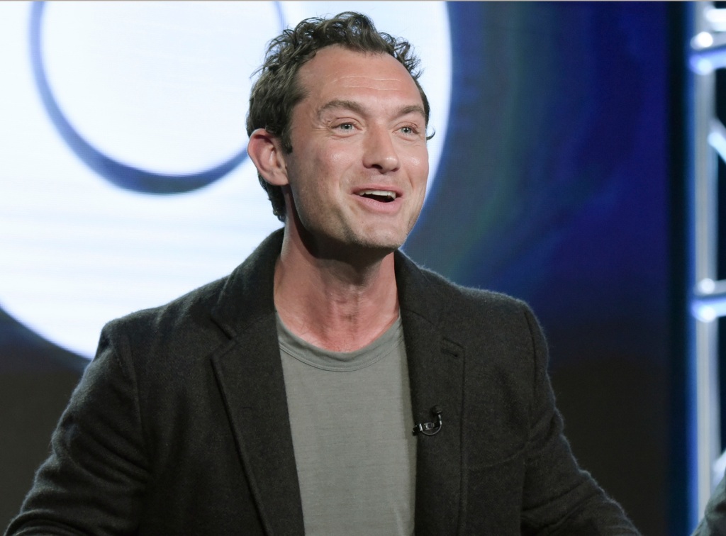 Is Jude Law trying to be Nick Cannon or Elon Musk? Actor may have welcomed 7th child