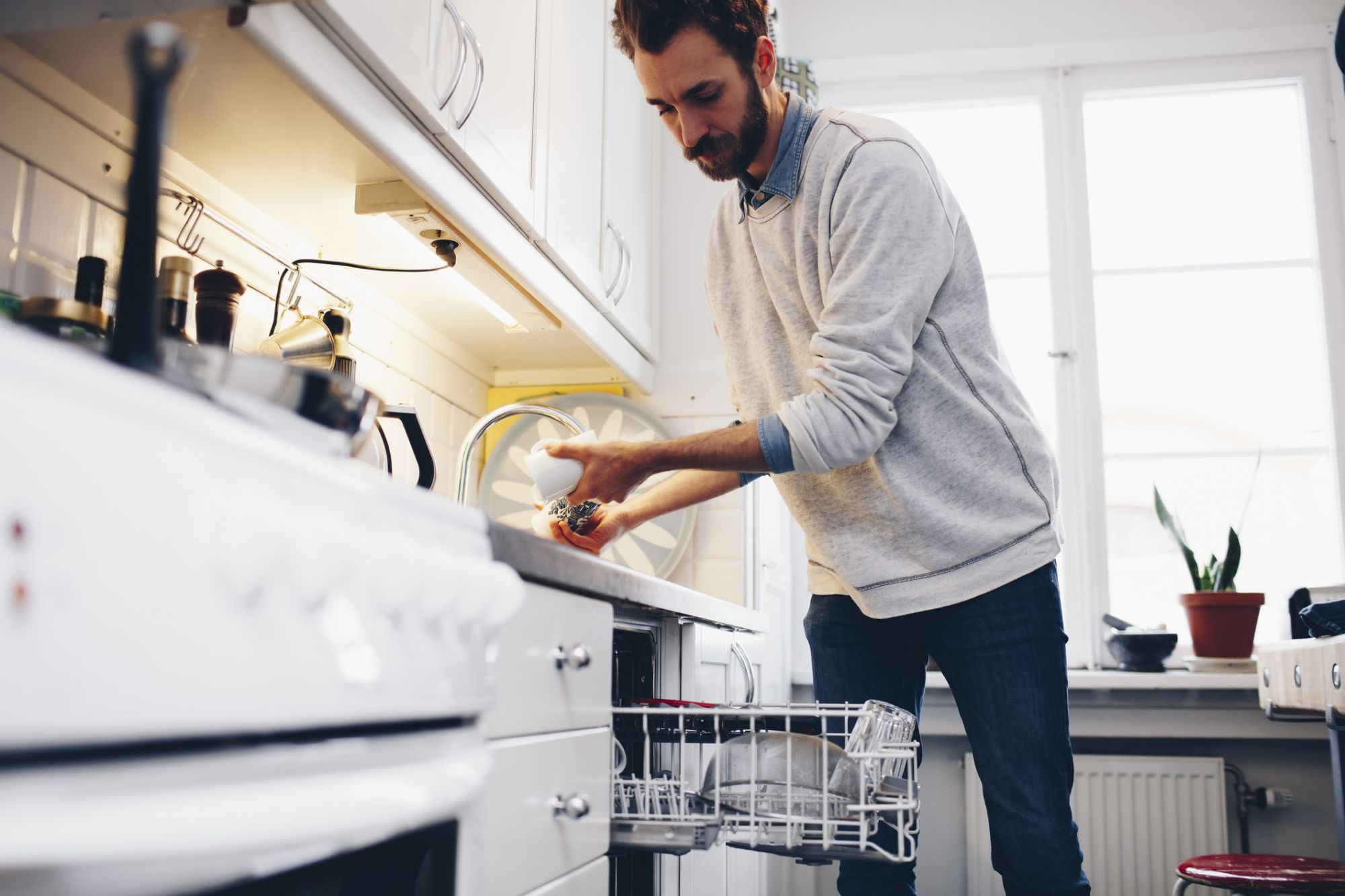 Want a Brilliant Business Idea? Wash the Dishes.