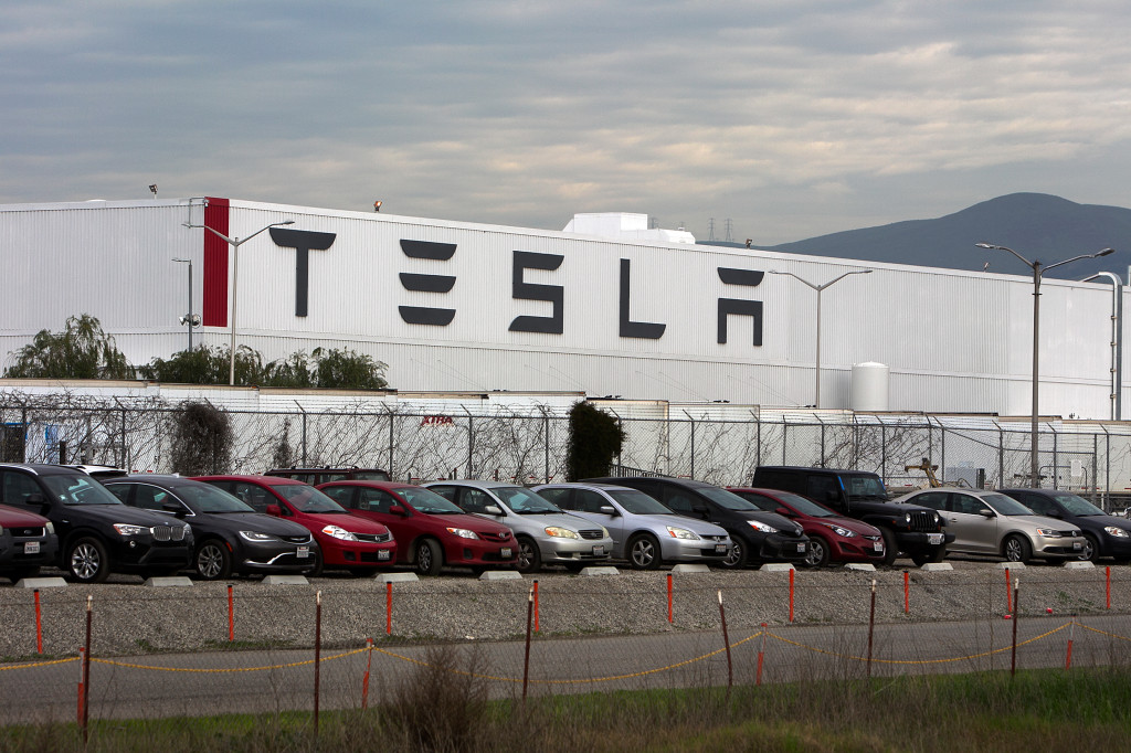 Report: Tesla denies medical care to factory workers, calls Lyfts instead of ambulances