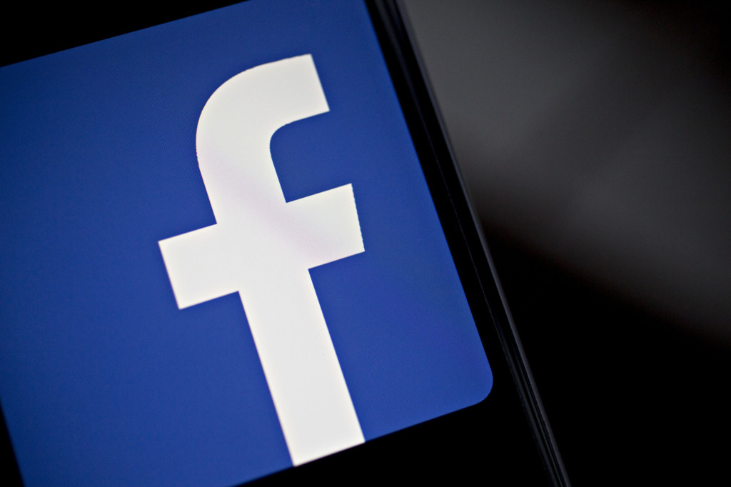 US regulators eyeing record fine for Facebook