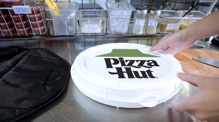 Pizza Hut is testing Zume’s compostable round boxes