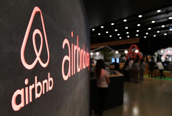 Airbnb’s New Year’s Eve guest volume shows its falling growth rate
