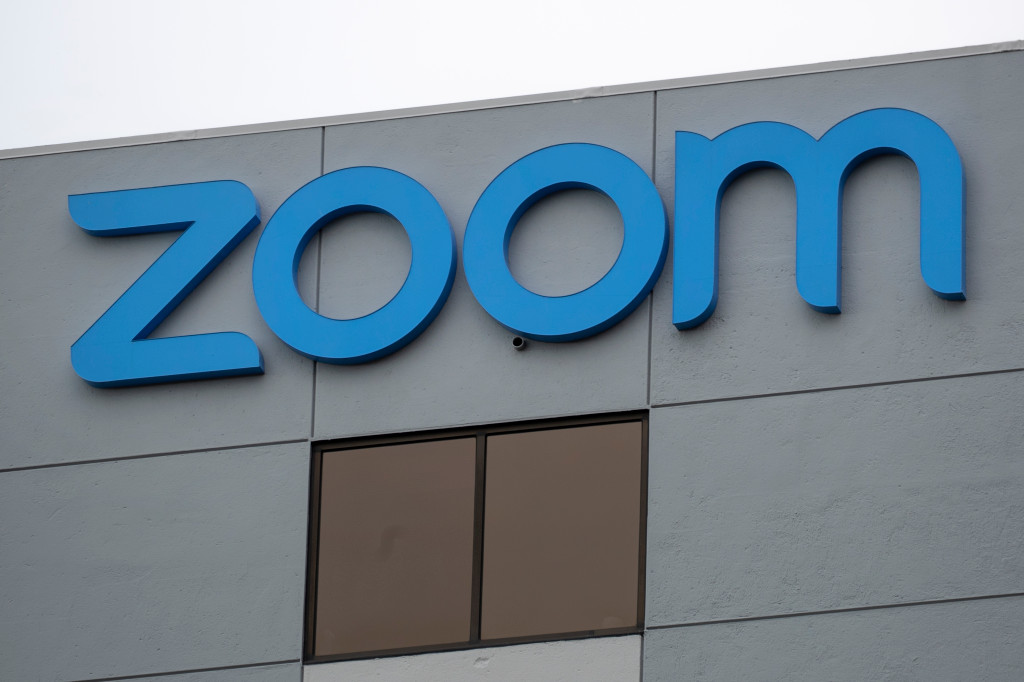 Citing security concerns, German officials restrict Zoom use