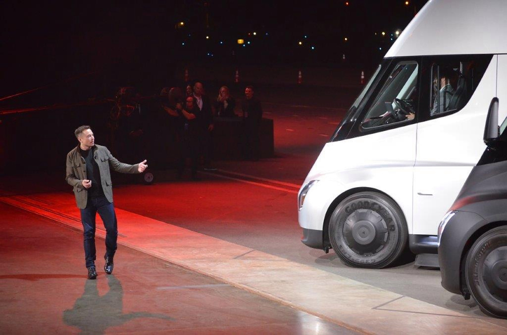 Tesla about to crank up semi truck production: report