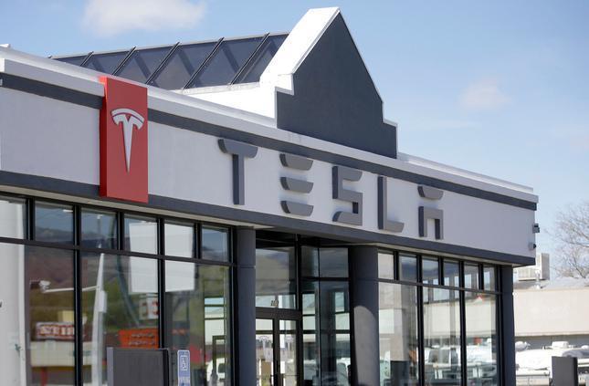 Tesla now accepts Bitcoin as payment for cars, Elon Musk says
