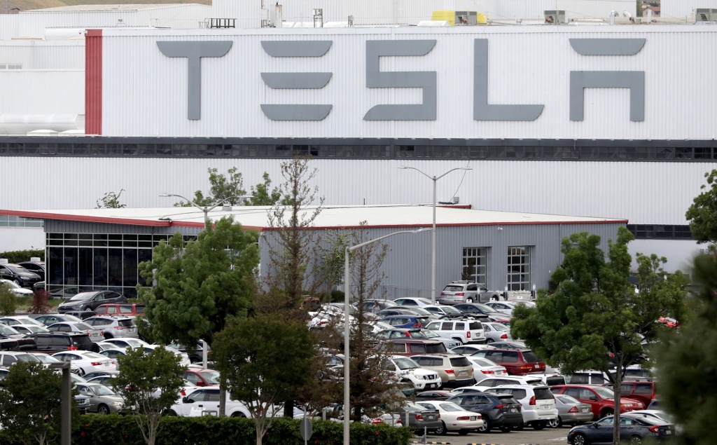 Tesla reportedly hired a PR firm to monitor Fremont employees on Facebook