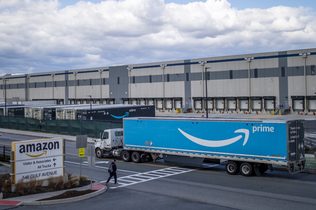 Amazon bars off-duty warehouse workers from facilities