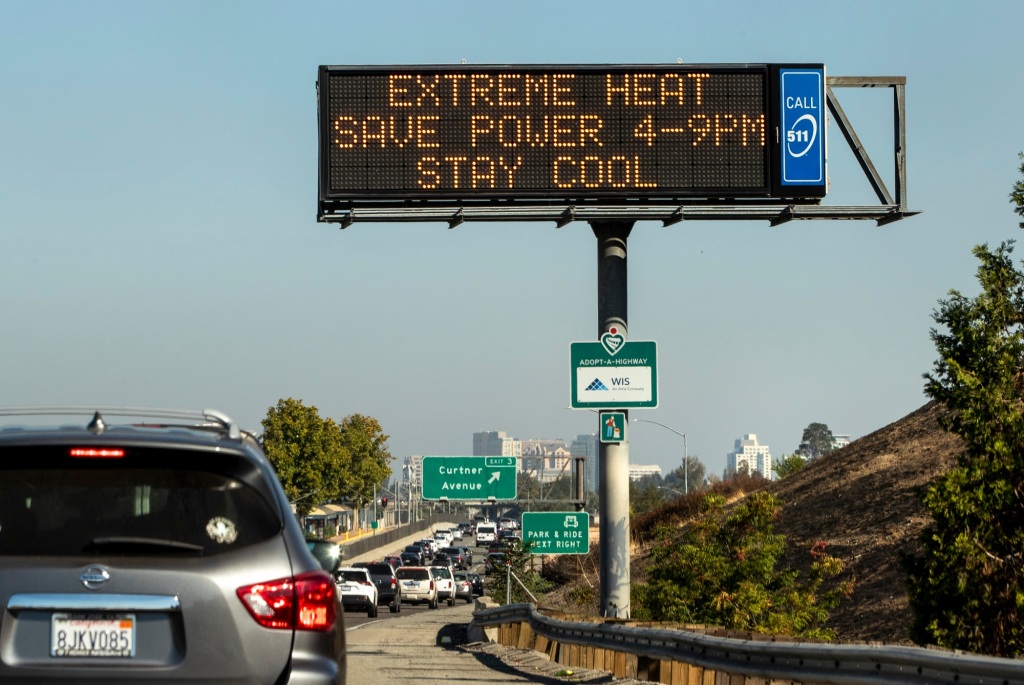 California rolling blackouts may come during this heat wave. Here’s what you can do to help stop power outages