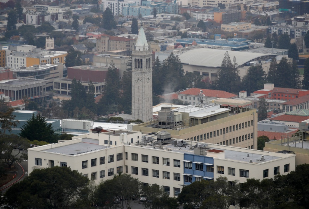 University of California workers end strike, ratify contract