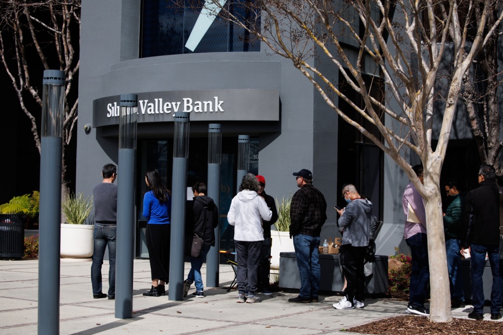 Editorial: What Bay Area banks can learn from SVB, First Republic failures